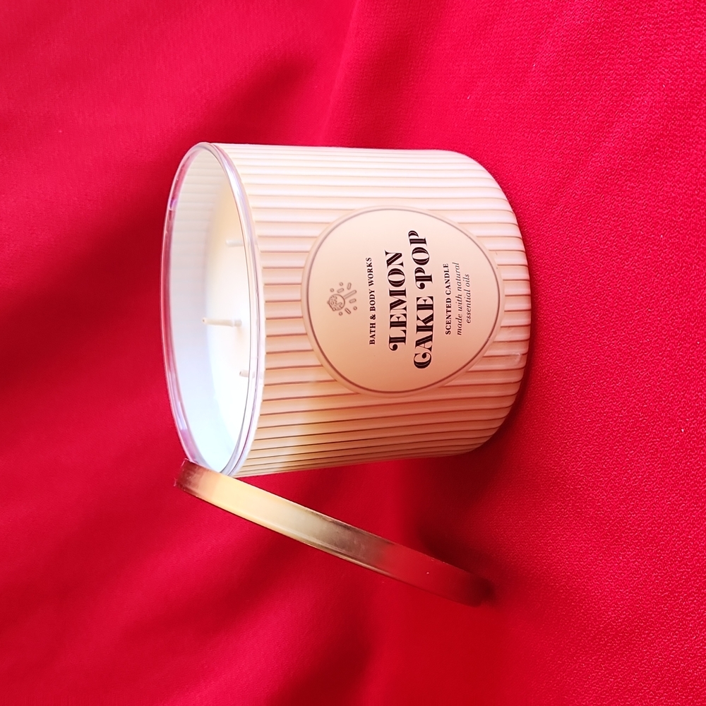 Bath & Body Works Candle